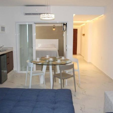 Beach Front Renewed Apartment แคนคูน ภายนอก รูปภาพ